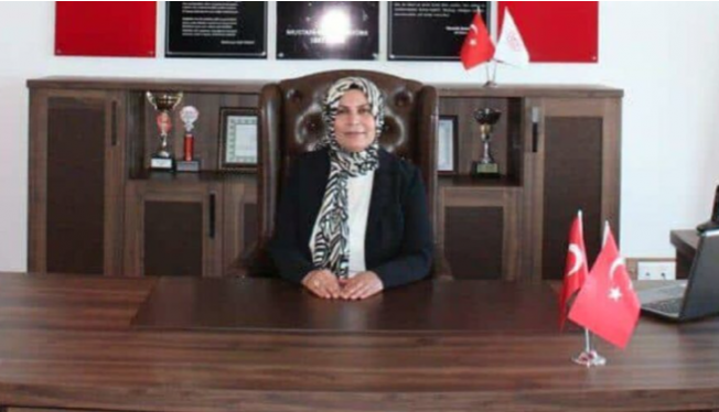 AKP 10 bininci üye olarak girdi Milli Eğitim Müdürü oldu
