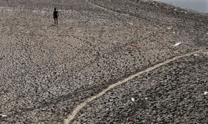 Afganistan ve Pakistan kavruluyor su yok elektrik yok