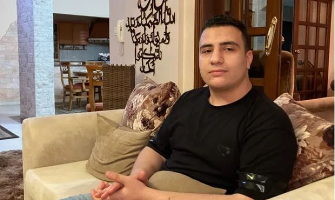 İsrail hava saldırısında ailesini kaybeden Ömar: 'Tek hobim ağlamak