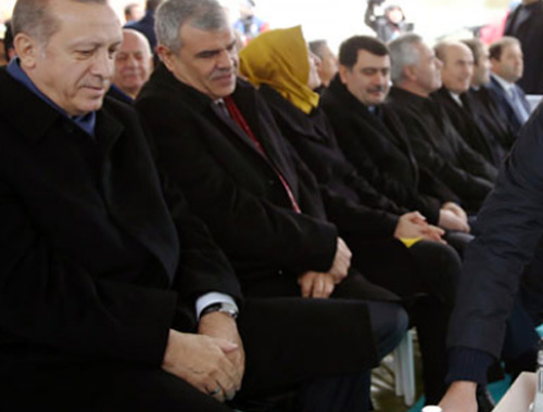 Cumhurbaşkanı Erdoğan'a sürpriz yandaki binadan gönderdiler